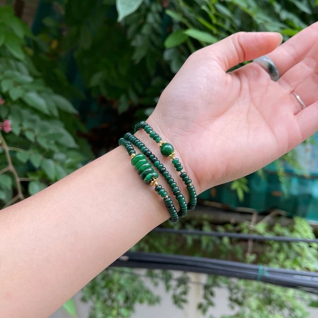 Vòng Tay Mã Não Xanh Quấn 3 Vòng Dạng Bánh Xe 5mm – Mix Ngũ Điếu Sơn Thủy & Charm Titan